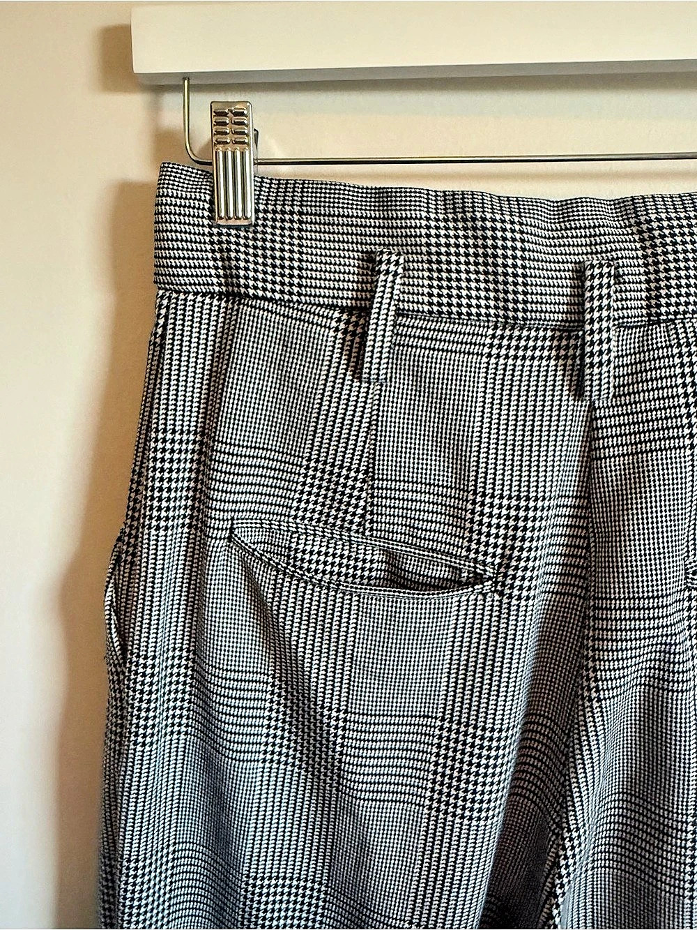 H&M Plaid Trousers in Black & White Like New 6 - Picture 5 of 15